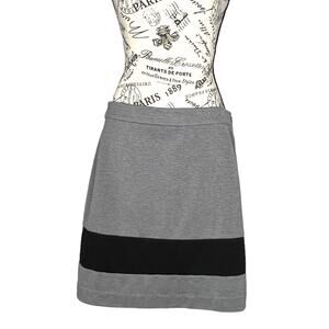 LOFT SIZE 8 Gray Jersey Knit Black Stripe Side Zip A-Line Short Skirt